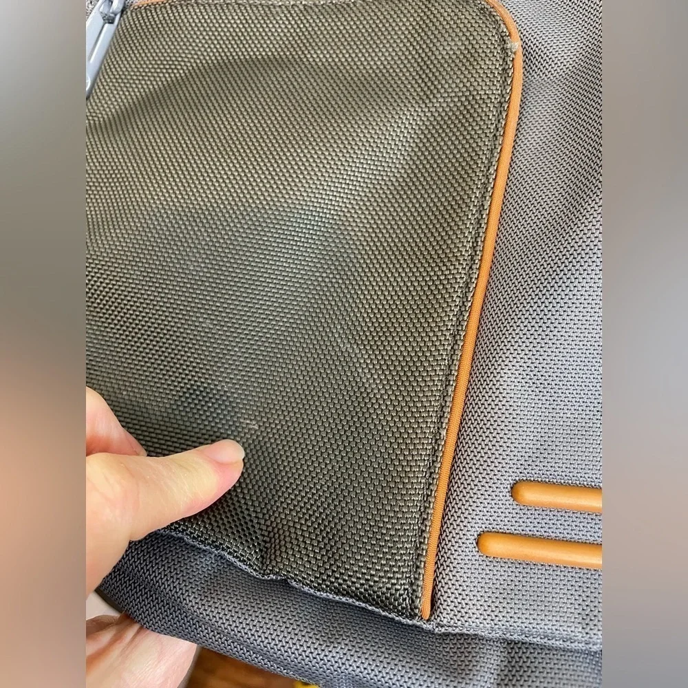 Tumi T-tech Gray Messenger Crossbody Shoulder Bag